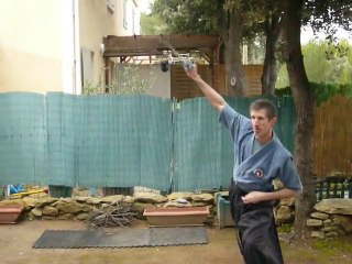 entrainement en IAIDO  dans mon jardin -