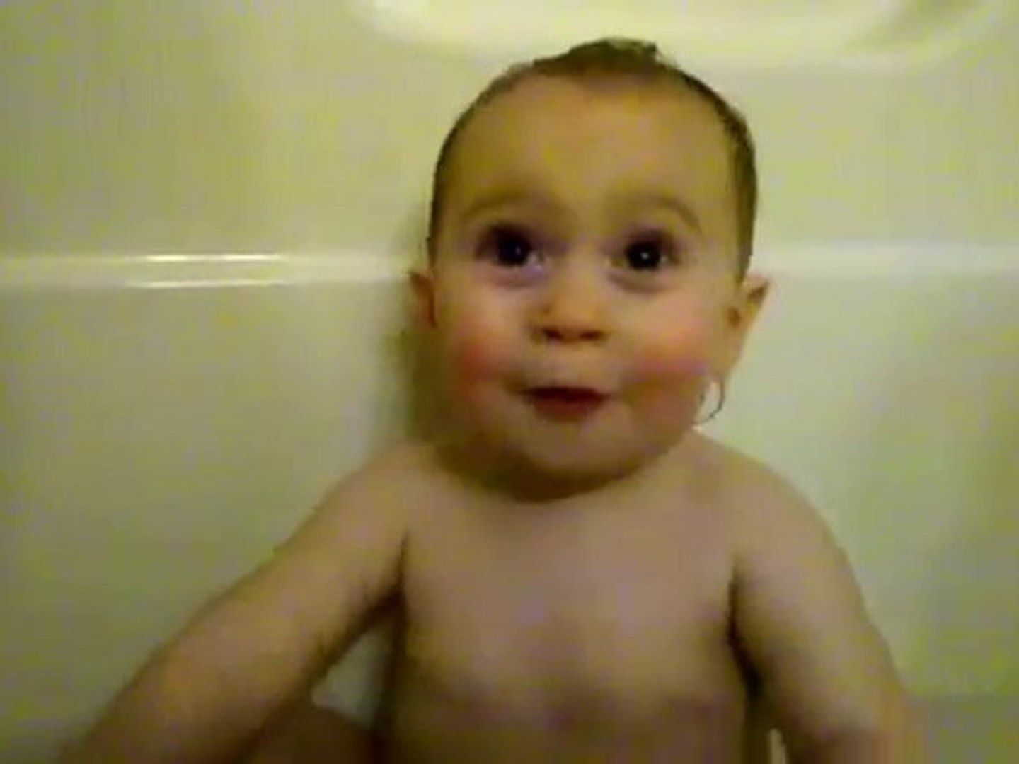 Bebe Qui Dit Non Non Non Non Cute Baby Video Dailymotion