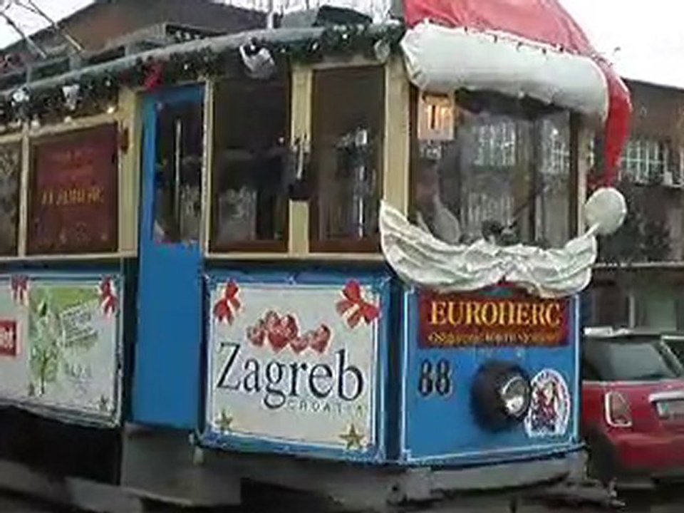 Bozicni tramvaj