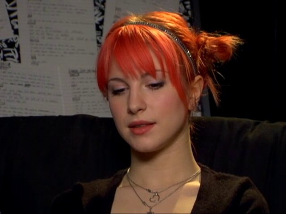 Hayley discusses the Farro brothers leaving Paramore Video Dailymotion