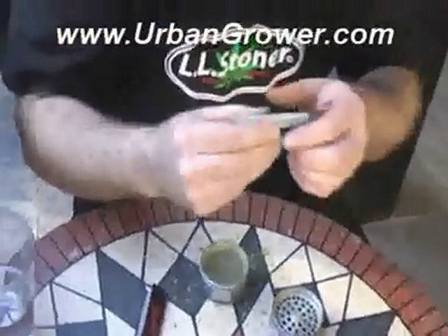 My Joint Rolling Method-2 plus gram joint! - video Dailymotion
