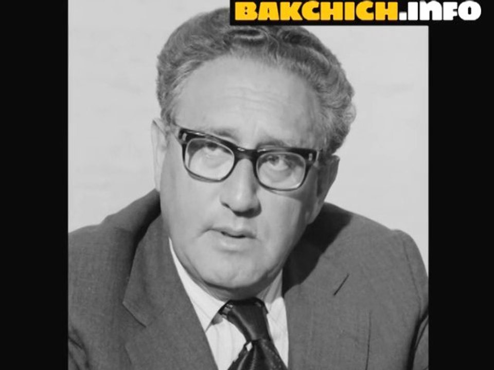 Bakchich.Info - Sarkozy adoubé par Kissinger à New York