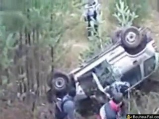 Jump and rolls down hill 4x4