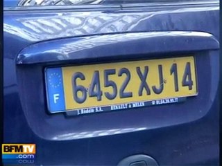 Gare à la doublette de plaque d’immatriculation