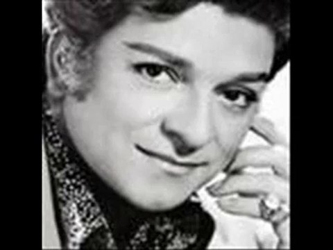 Zeki Müren - Aşka Gönül Vermem