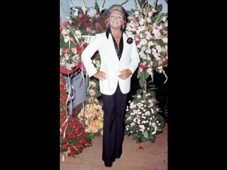 Zeki Müren - Yaprak Yeşili Gözlerin