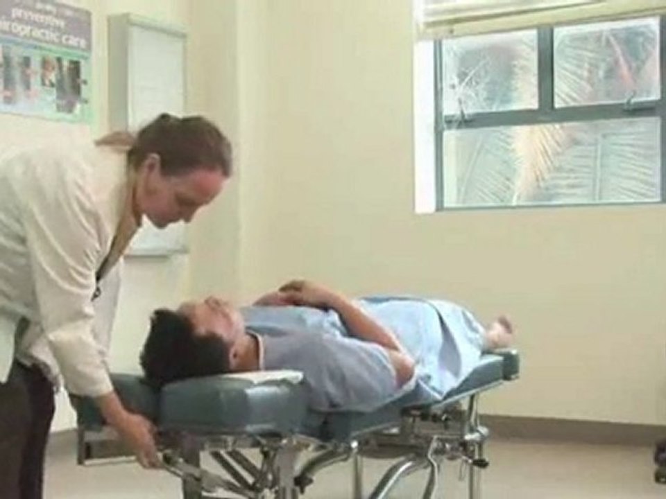 Chiropractic Basics : What does a chiropractor do?