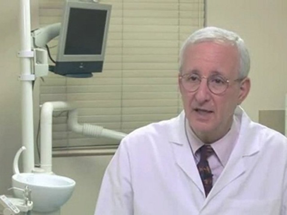 Gum Disease, Diagnosis And Treatment : What treatments are available for gingivitis?