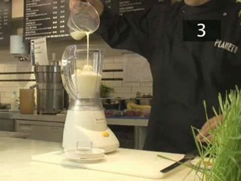 How To Make A Banana Nut Smoothie