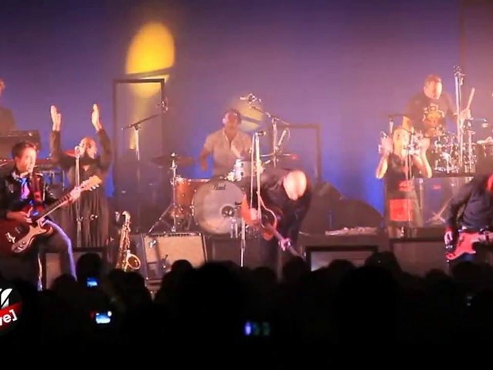 Gaëtan Roussel - “Dis-moi encore que tu m'aimes" - OFF LIVE