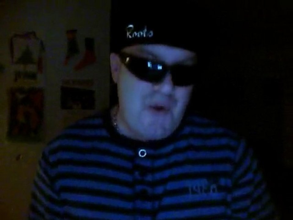 LIPSING GLASS DO YOU REALLY WANT HERTH ME!!! B. GEORGES!!