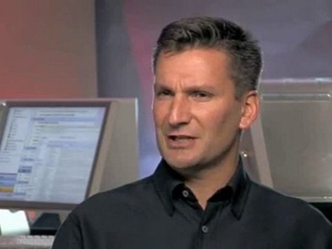 To E-Mail Or Not To E-Mail : Should I use e-mail to notify employees of changes to their salary and benefits?