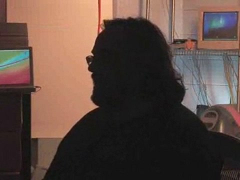 Computer Security And Malicious Software : What is a worm ?