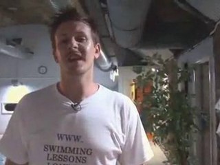 How to Properly Use Swimming Flippers