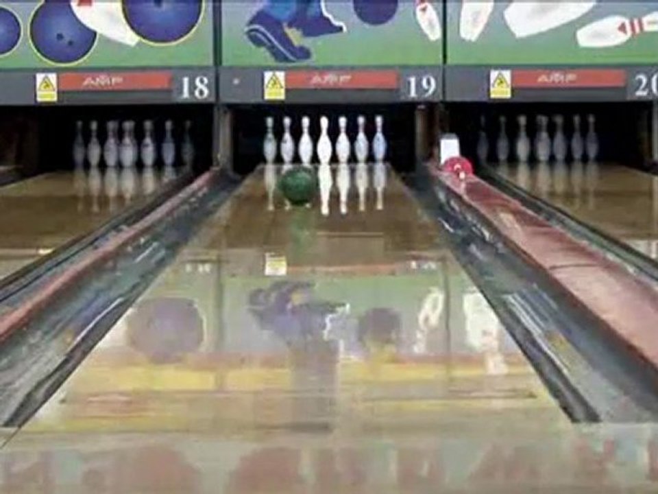 How To Hook A Bowling Ball video Dailymotion
