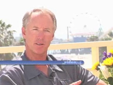 Beach Volleyball Serves : Is there a specific strategy to serving in beach volleyball?