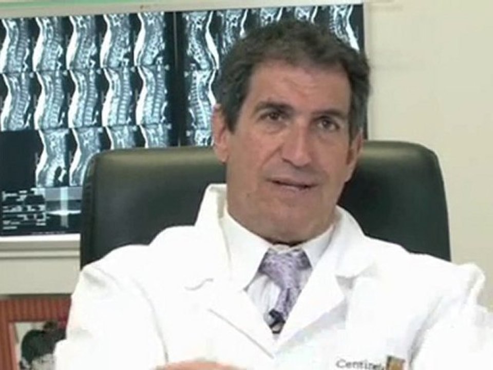 Elbow Injuries : If I have tennis elbow, when should I wear a elbow strap?