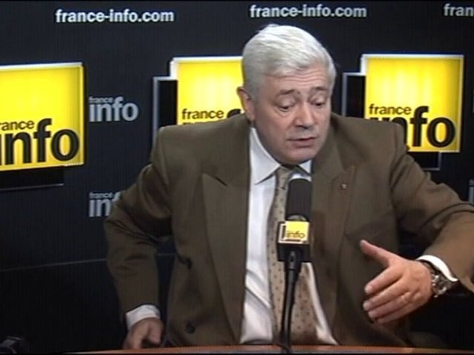Bruno Gollnisch en interview sur France Info