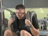 How To Excercise Your Abdominals Using A Weight Machine
