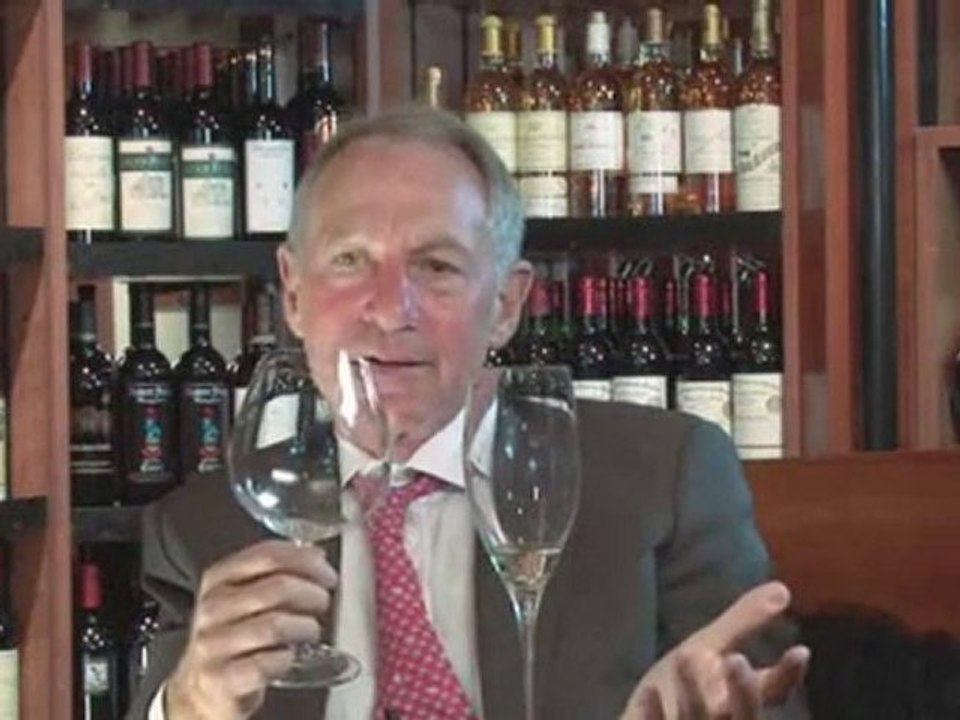 Serving Wine : Does it really matter what kind of glass I use to drink wine?