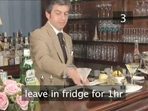 How To Make A Saffron Vodka Martini Cocktail