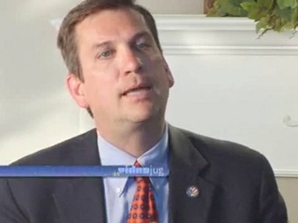 School Crisis Scenarios : How can a school administrator assess a bomb threat?