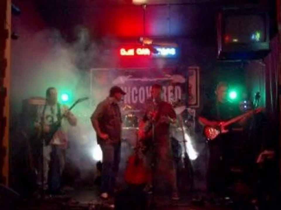 http://www.cyberguitarman.com Guitar Mash