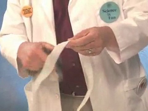 Fun Science Demonstrations : What is static electricity ?