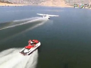 The ICON A5: A Plane You Park in the Garage