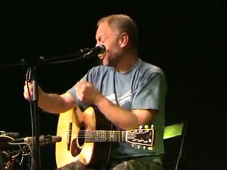 Incredible Guitarist Peter Ratzenbeck Performs Live