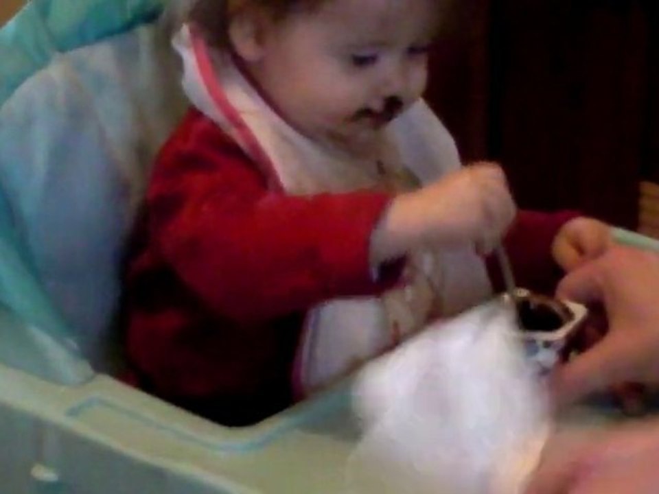 je mange toute seule