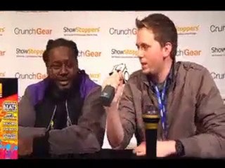 T-Pain présente le micro spécial auto-tune, I Am T Pain Mic