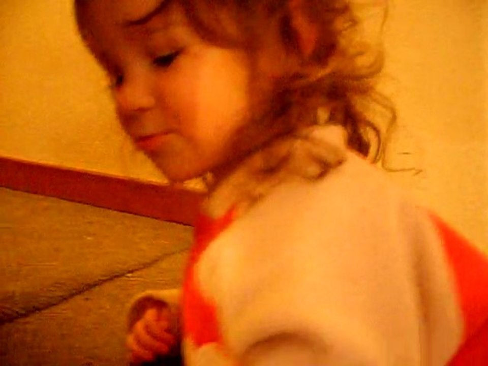 Jeanne chante sa chanson préférée