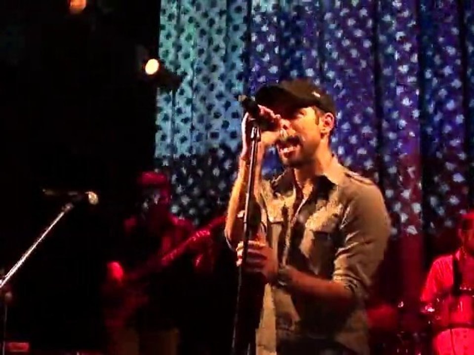 AVE MARIA -Leonidas Sozos Live