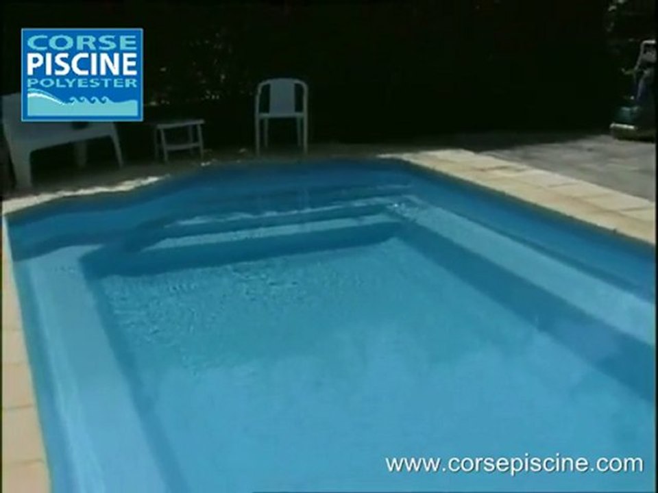 CORSE PISCINE POLYESTER COMPACT 9400.flv