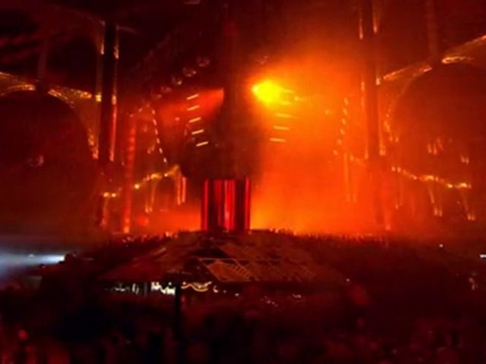 Feestfabriek - 10 Years Of Q-Dance - 2010 - Partie 1/5