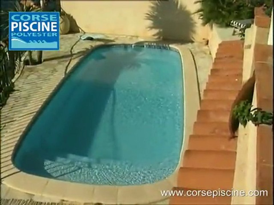 CORSE PISCINE POLYESTER S720.flv
