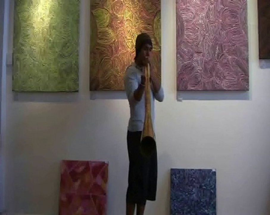 Plastic Didgeridoos - Gold Large Flare Didge Demo