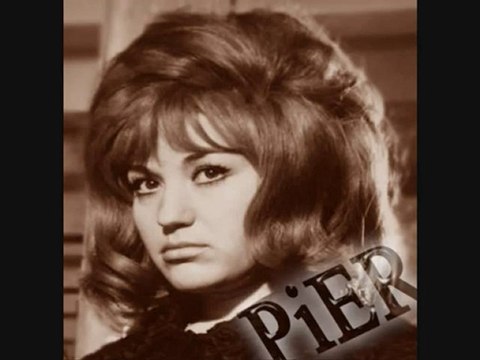 Gönül Akkor - Bana Zindan Oldu Artık Bu Şehir