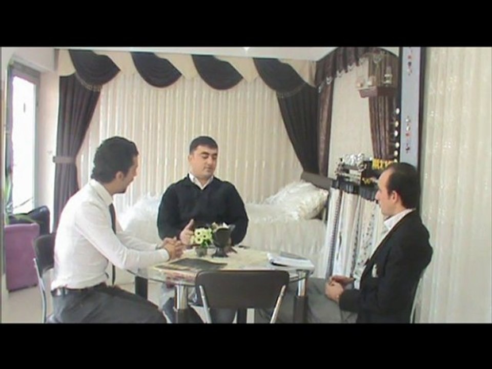 GÜLEN PERDE