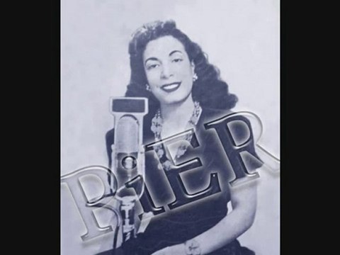 Safiye Ayla - Yaşlı Gözlerimi Kuruttum Bu Gece