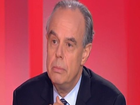 Frédéric Mitterrand: pas de dictature en Tunisie?