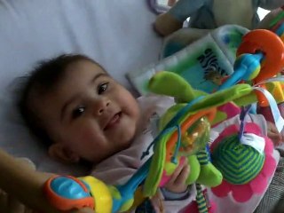 J'aime mon lapin qui fait de la musique!