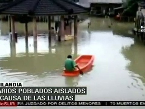 Lluvias dejan a poblaciones aisladas en Tailandia