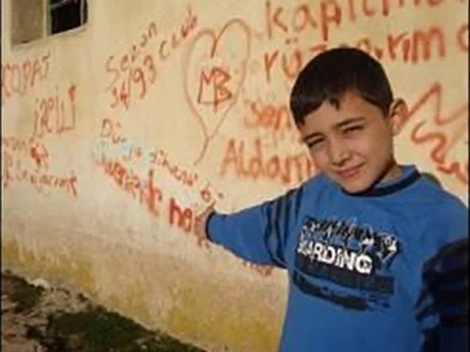 ALİ ELMAS - Ali ayşeyi seviyor