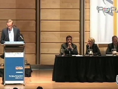 Bob Carr Criticizes US Lack of Global Warming Leadership