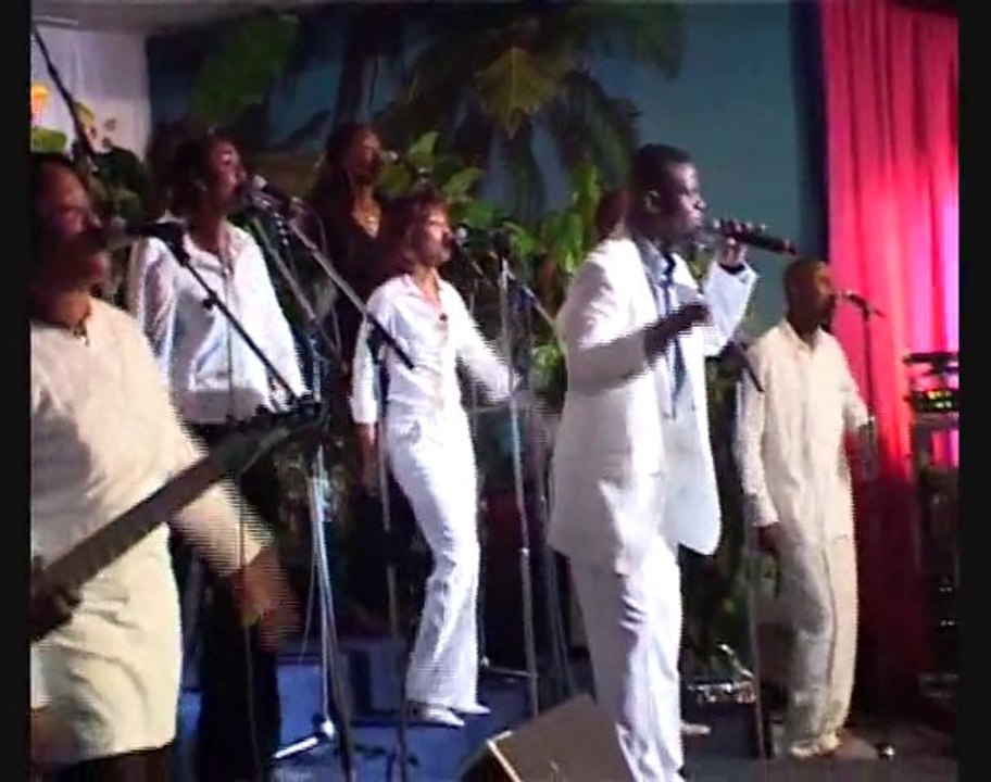 MASSAMBA et les Combattants - Nul n'est comme toi Seigneur