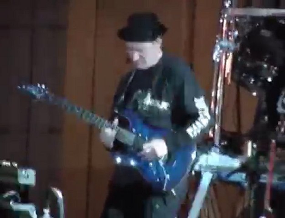 Hot Stuff / Maniac (live 2010)  par La Bande à Manu