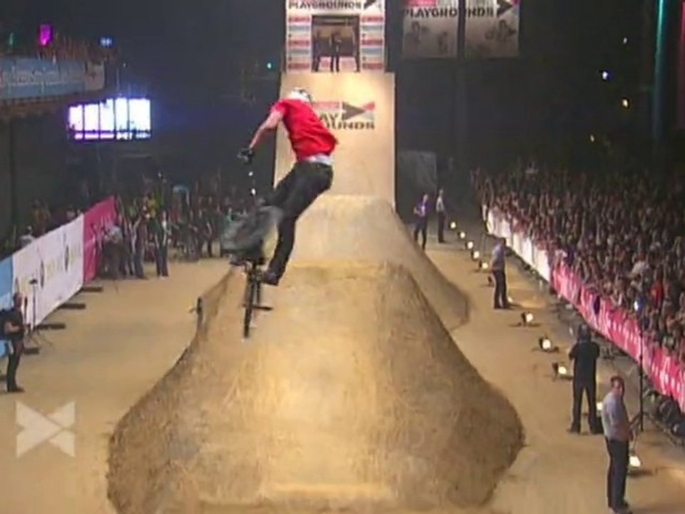 Telekom Playgrounds Duisburg 2011 Trailer