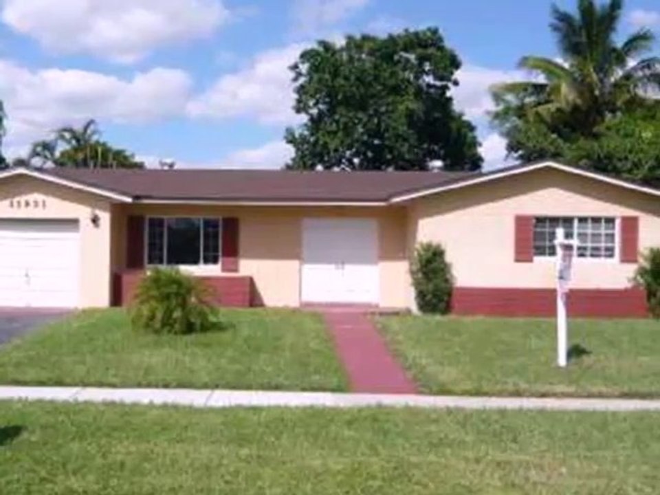 Homes for Sale - 11931 NW 21st St - Pembroke Pines, FL 33026 - Keyes Company Realtors